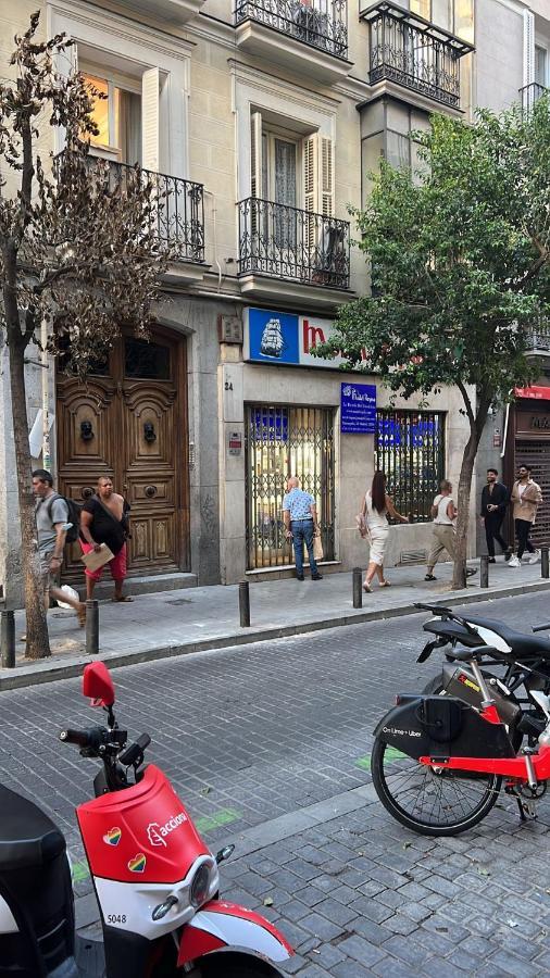 Deluxe Apartment Near Gran Via Madrid Exterior photo
