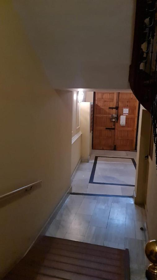 Deluxe Apartment Near Gran Via Madrid Exterior photo